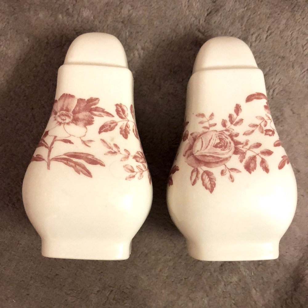 Vintage Salt and pepper shakers